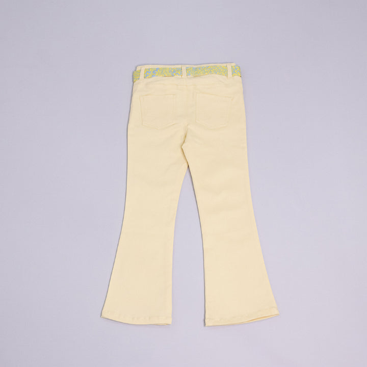 Pantalón amarillo
